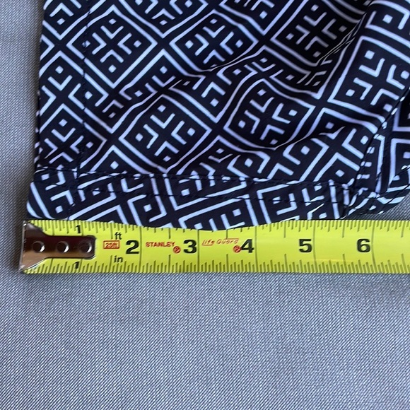 Quiet Storm geometric black and white print bathing suit trunks for Men XXL XL - Picture 9 of 11